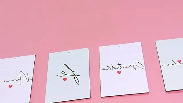 MySugarmoomy's cam snapshot