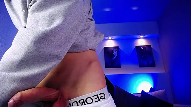 MaikCarver live sex cam