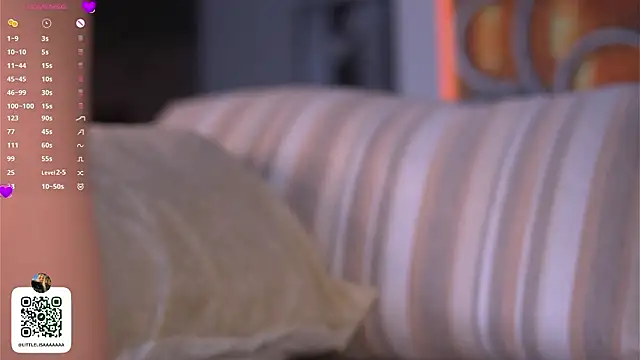 ElizzaBed live sex cam