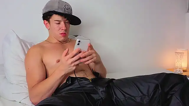 maxxcooper1's cam snapshot