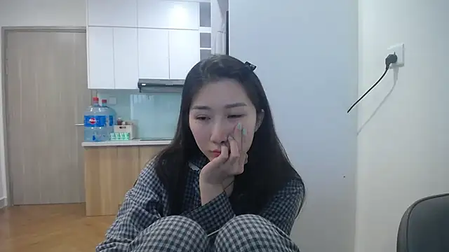 Asiagirll's cam snapshot