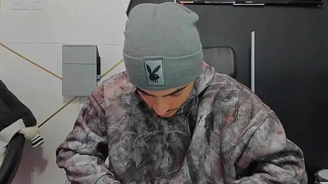 BrandonTate live sex cam