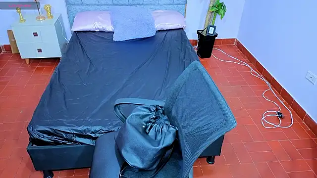 Lana_stone_ live sex cam