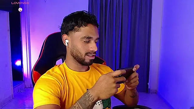 Christian_thor live sex cam