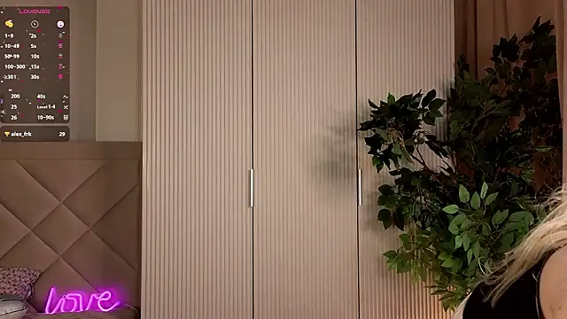 LynellPaveglio's cam snapshot