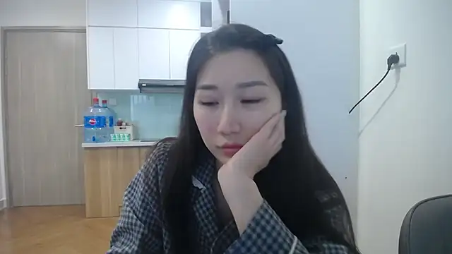 Asiagirll's cam snapshot