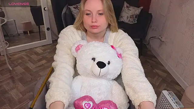 Sweet_M1la's cam snapshot