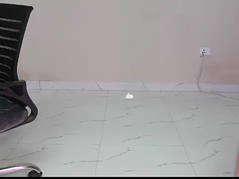 Saanvi_01's cam snapshot