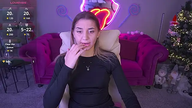 GinnyQueen's cam snapshot