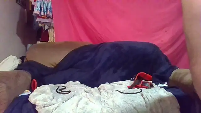 Tinylilred's cam snapshot