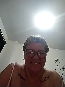 Olgahunder live sex cam