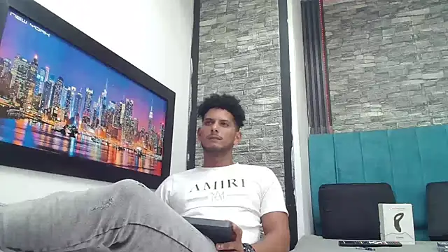 Chris_Dick23 live sex cam