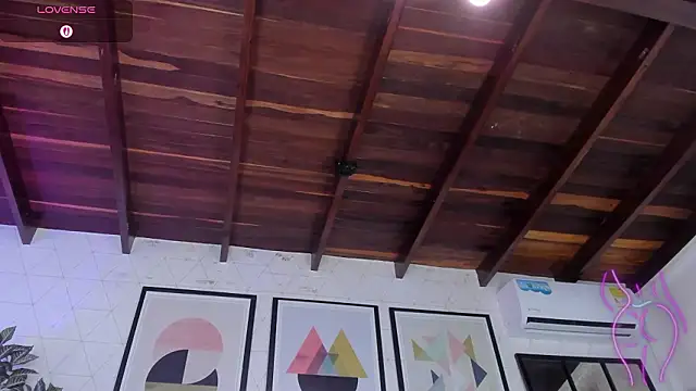 MiaKay1's cam snapshot