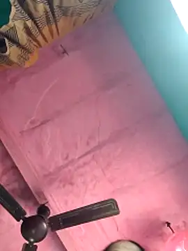 Pooja750's cam snapshot