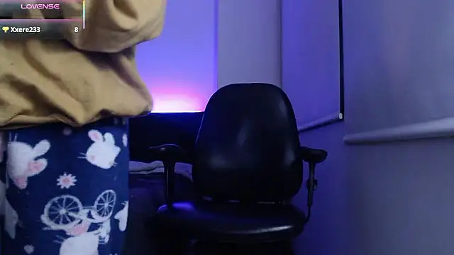 MiaBunnie's cam snapshot