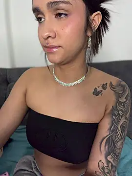 Isabella-Teen's cam snapshot