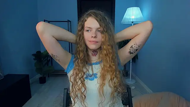 RayaNenlia's cam snapshot