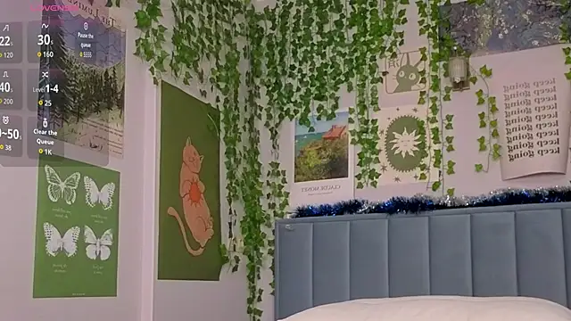 Fit_Brunette_'s cam snapshot