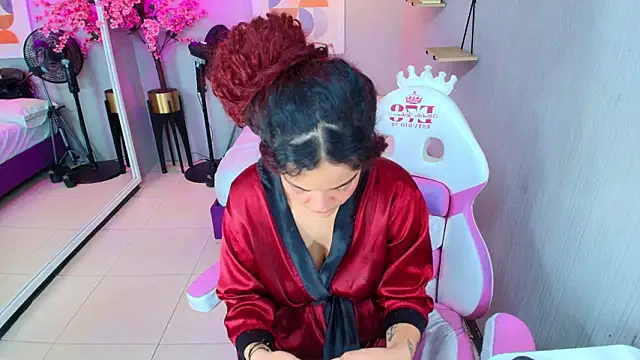 Maggy_t18's cam snapshot