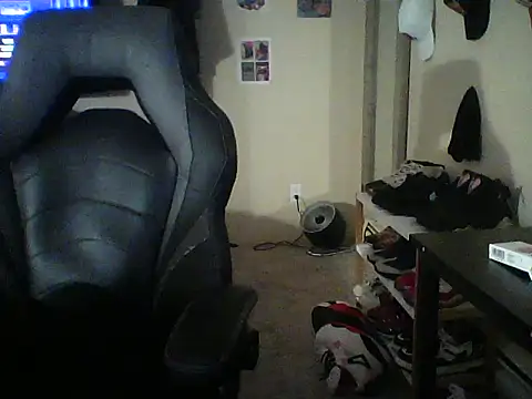 latinosatiro94's cam snapshot