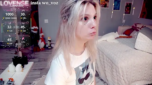 Careful_i_bite's cam snapshot