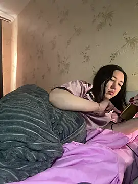 Naughtbaby_2025's cam snapshot