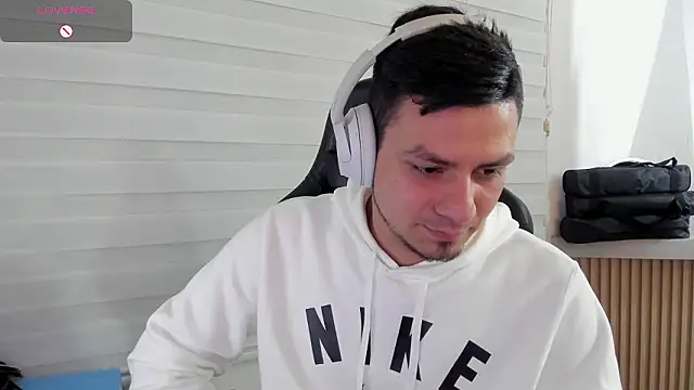 Rick_Adams's cam snapshot