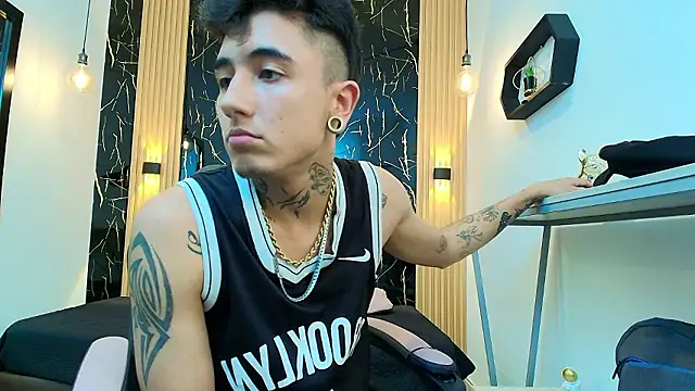 Patrick_Rango live sex cam