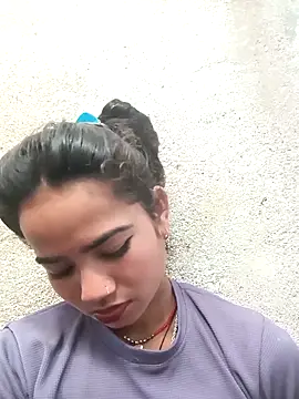 Jooli_sakya's cam snapshot