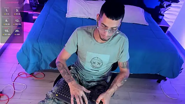 DrakeNeumann live sex cam