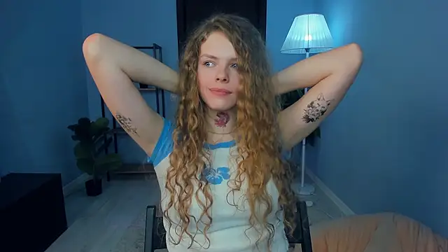 RayaNenlia's cam snapshot