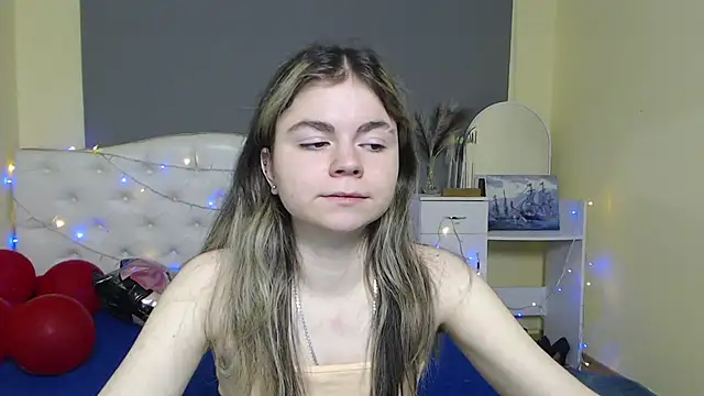 TinaRedly live sex cam