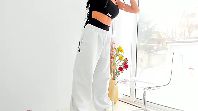 Britney_Charm_'s cam snapshot