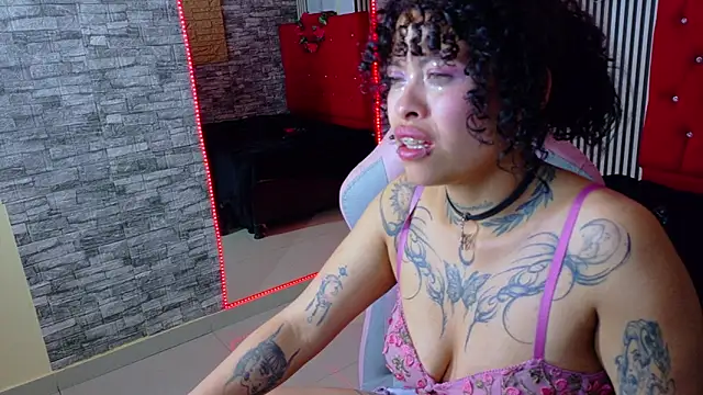 mia_hernnandez's cam snapshot