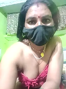 YOURFIVAA's cam snapshot