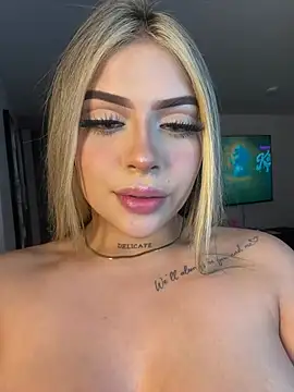 MiaWhitePink_ live sex cam