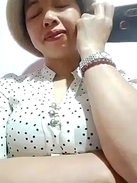 TRIEUTRIEU20's cam snapshot