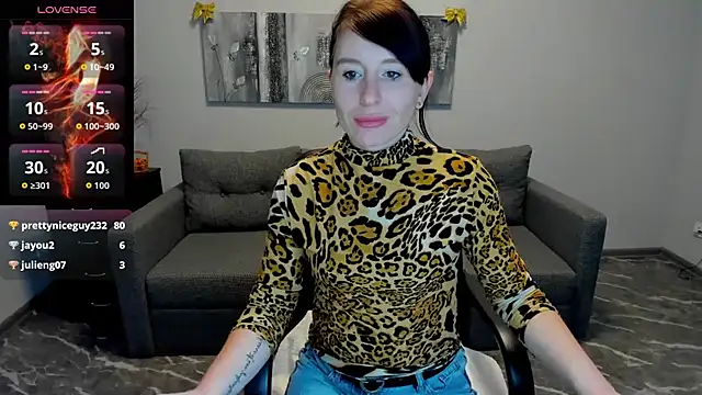 Betty_Jone's cam snapshot