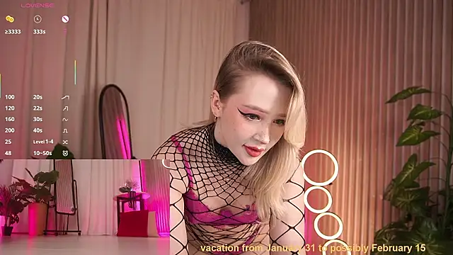 LauraWifeness's cam snapshot