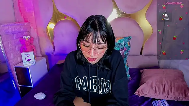 NaniiSisy's cam snapshot