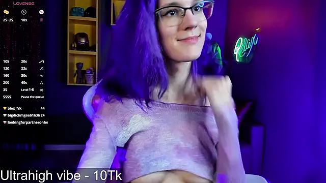 AuraLaunni's cam snapshot