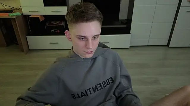 angryzan live sex cam