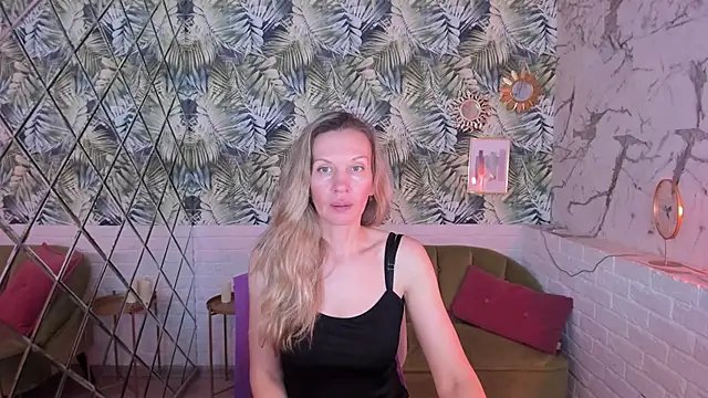 NancyGrace live sex cam