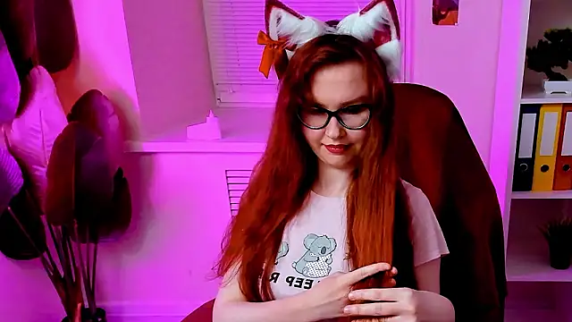 CarolGiggly's cam snapshot