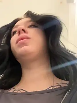 AlishaOfThorns's cam snapshot