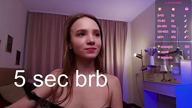 Adria_Arjona's cam snapshot