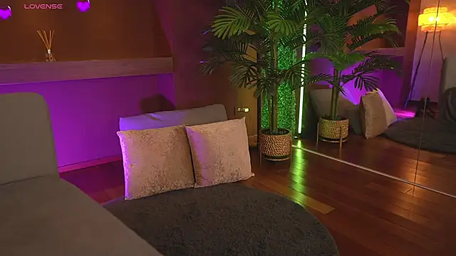 JustinneJade live sex cam