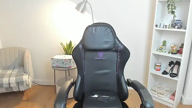 _BellaEvans_'s cam snapshot