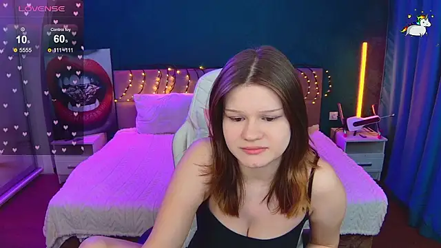 Lunamytrend's cam snapshot