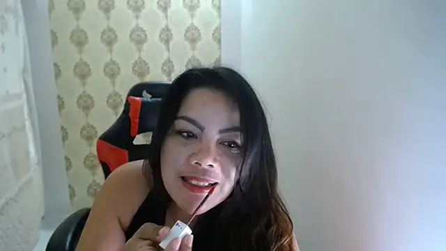 Kesha_Sexy's cam snapshot